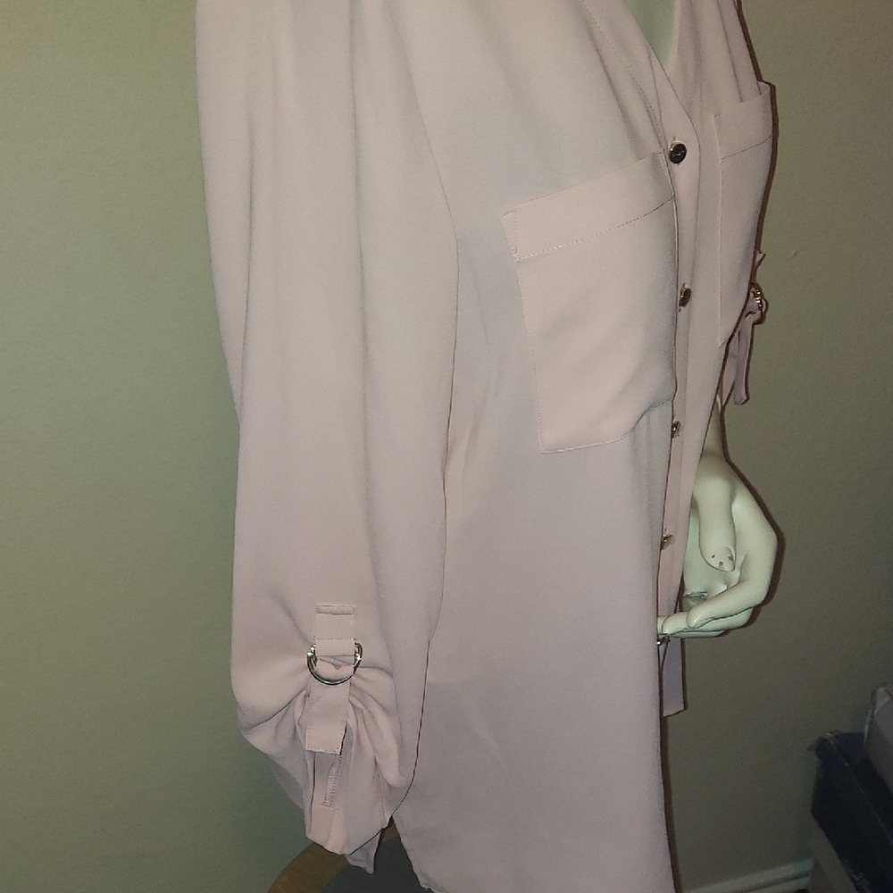 Jones New York Light Pink V-Neck Button Front Blouse - Picture 7 of 11